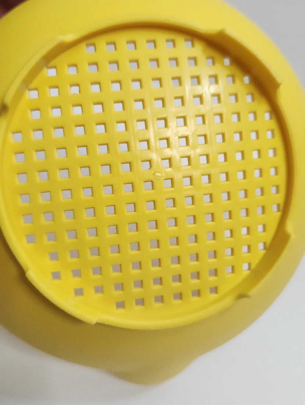 Vintage 80s Tupperware 1 Quart Goldenrod Colander/Strainer 1200-10 11X8